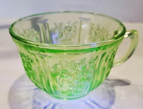 Vintage Federal Glass Madrid Green Depression Glass Tea Cup Uranium Glass