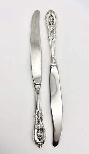 2 Wallace Rose Point Sterling Silver Handle Dinner Knifes 9"
