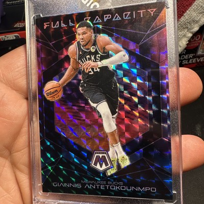 NBAカード MOSAIC　GIANNIS  ケースヒット s-l400.jpg