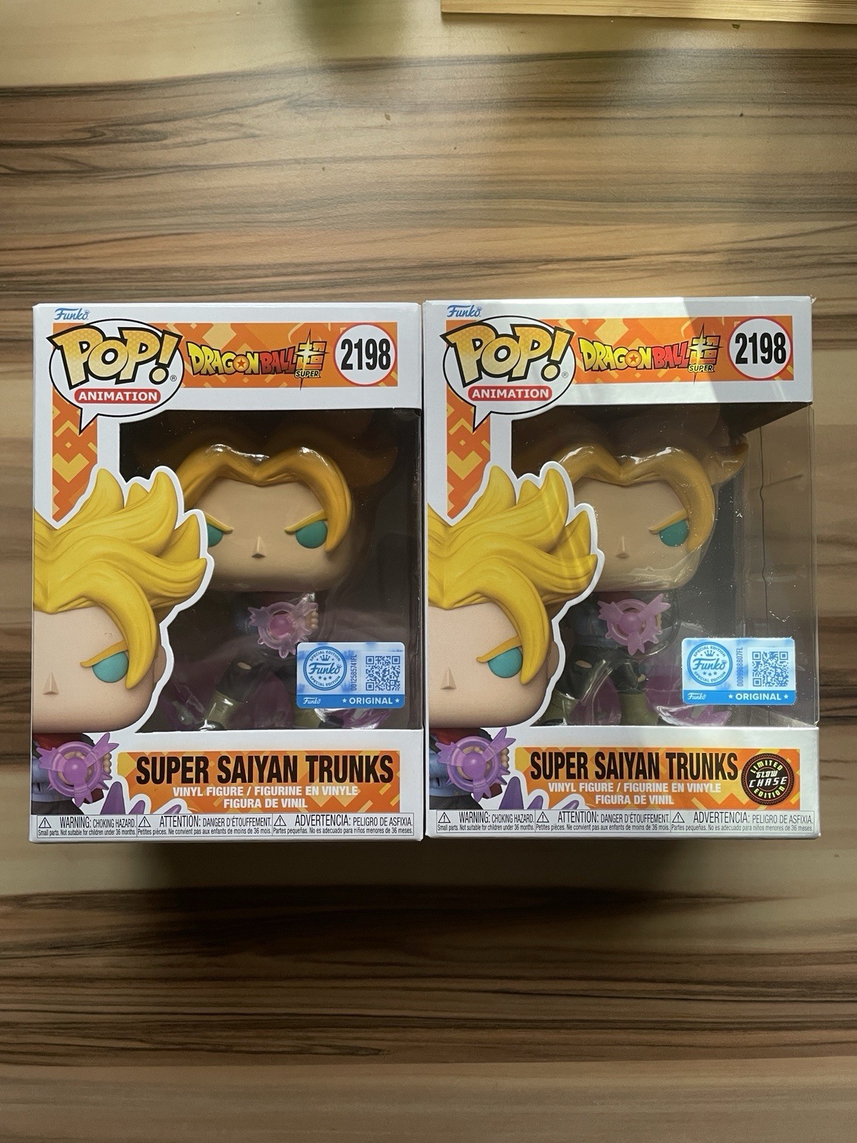 Funko POP #2198 Dragon Ball Z Super Saiyan Trunks Chase Glow + Común
