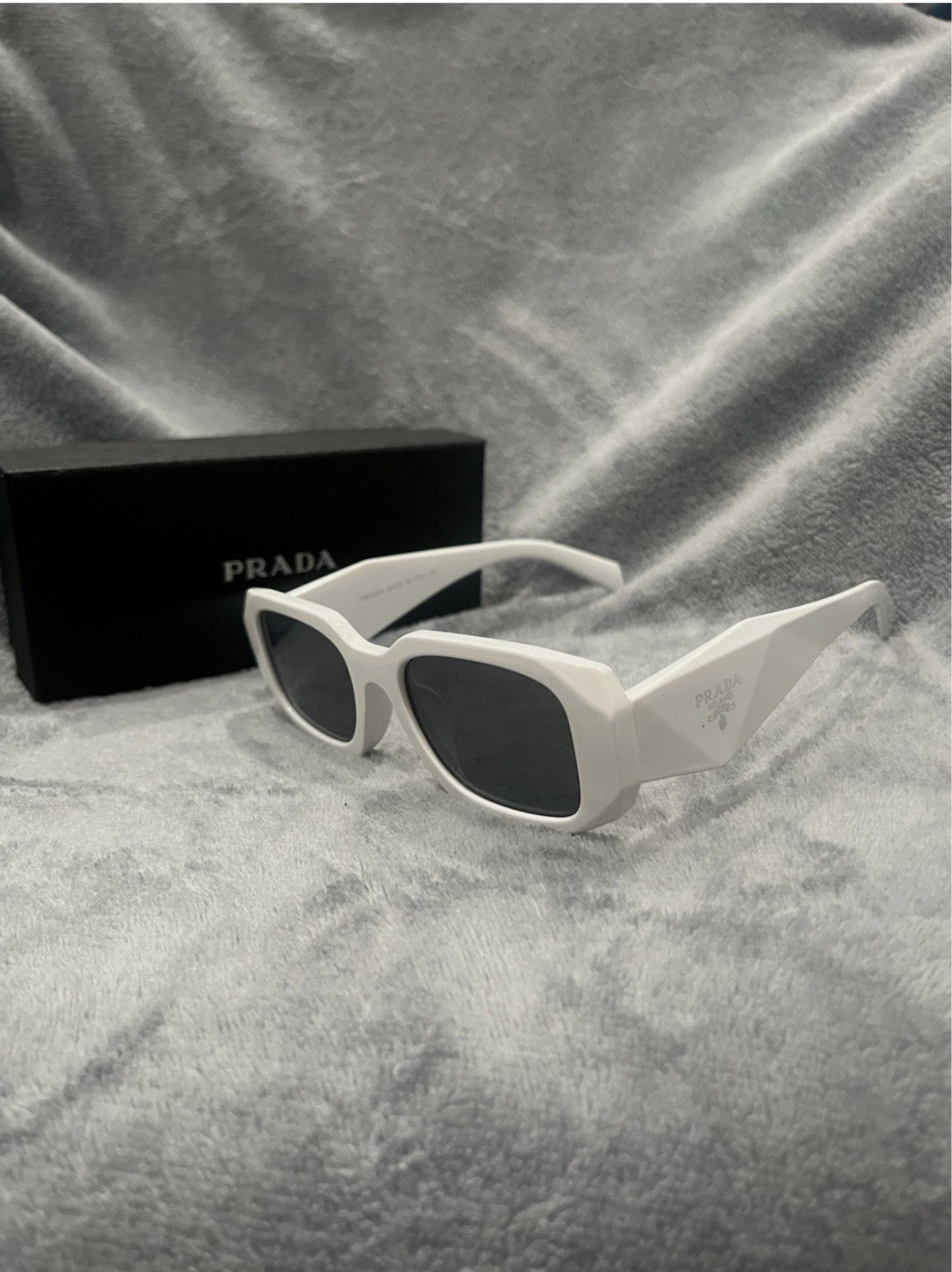 White Rectangular Sunglasses with Hard Case – Uni… - image 1