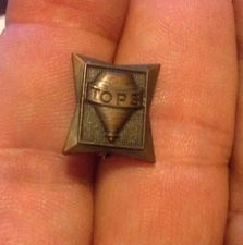 Vintage TOPS Sweet Scotch Snuff PIn Coppertone Metal Top Advertising Premium