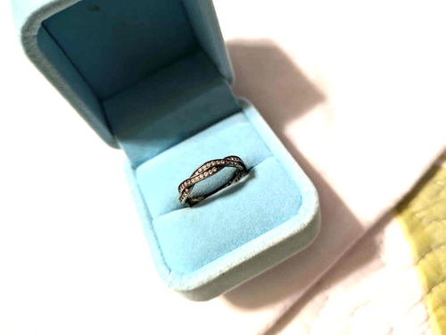 2 WRAP AROUND BAND STER SILVER WITH WHITE STONES IN CHANEL SETS-8 GRAMS 2.00 - Picture 3 of 8