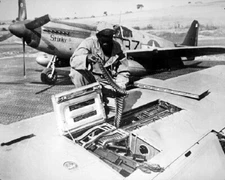 P-51 50 caliber machine guns loaded WW2 World War iI Photo 771