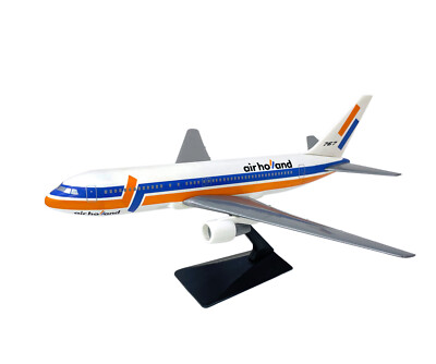 Flight Miniatures Air Holland (88-02) 767-200 1:200 Scale Model Airplane