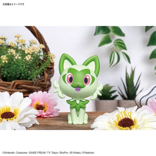 Bandai Pokémon - Figurine à Construire 9cm - Figures Poussacha / Sprigatito - Foto 7 di 7