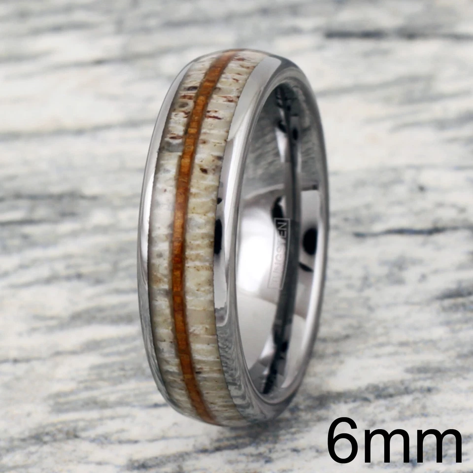 Anillo de boda grabado de madera de koa hawaiano con cuerno de ciervo de 8 mm de tungsteno para hombre Foto 2 de 4
