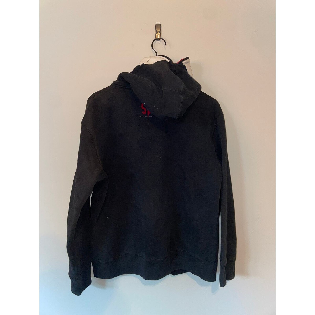 Y2K Ecko Unltd Black Rhino Exhibit Vs Saw Hoodie Movie Y2K Ecko Unltd Black Rhino Exhibit Vs Saw Hoodie Movie