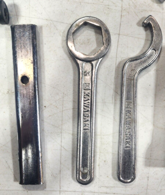 power64専用ページ 1973 1974 1975 Kawasaki Z1 900 Z2 750 OEM TOOLS SET | eBay