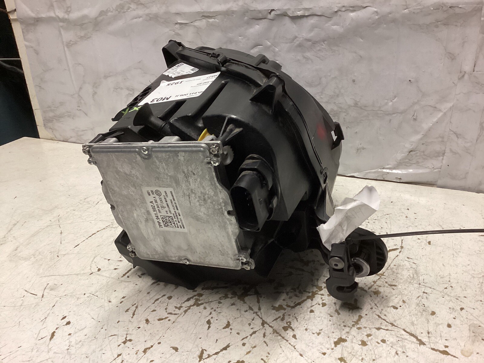 2020 2021 2022 BENTLEY GT GTC RIGHT LED HEADLIGHT OEM USED