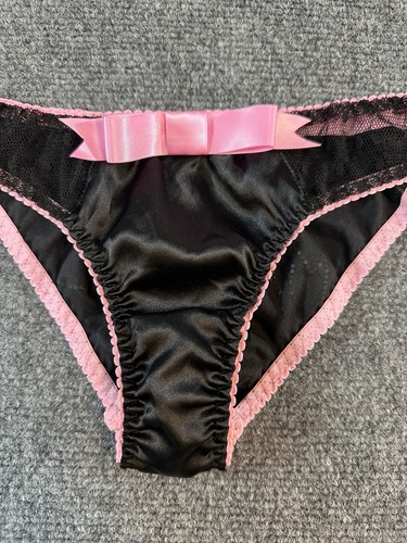 Victoria’s Secret I Do Just Married Satin Panties NWT Bridal Lingerie Size S - Picture 3 of 6