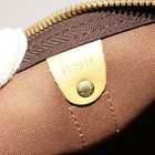 Foto 12 di 23