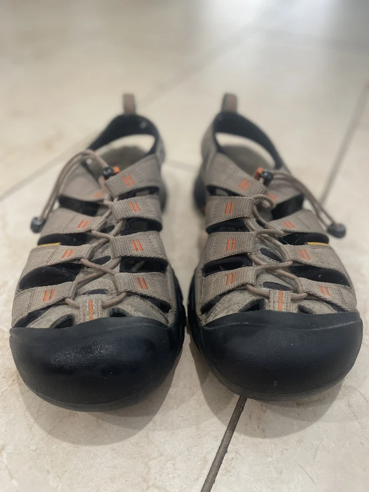 Keen Hombre Newport H2 Punta Cerrada Sandalia Agua Hombre’s 9 Foto 2 de 4