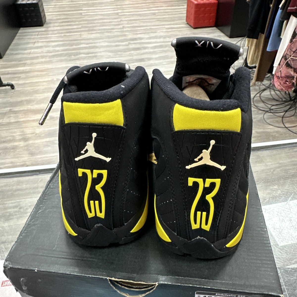 Size 10.5 - Air Jordan 14 Retro Thunder / EUR 44.5 / 487471-070