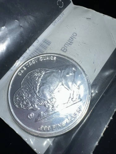APMEX Uncirculated Buffalo 1 oz .999 Silver Round Factory Sealed.