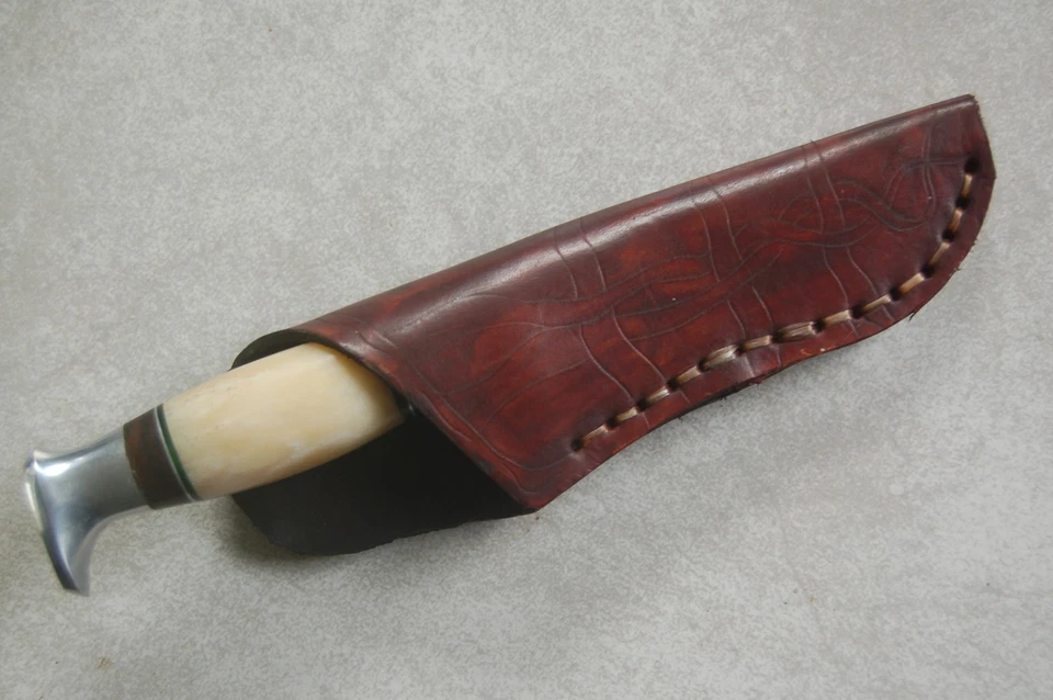 Damascus Steel Blade Knife with Bone Handle, hand-sewn leather sheath - Image 2 of 4