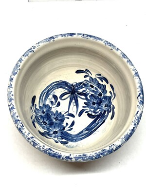 Casey Pottery Bowl Marshall Texas Blue Heart Wreath Handmade Farmhouse 8 1/4 