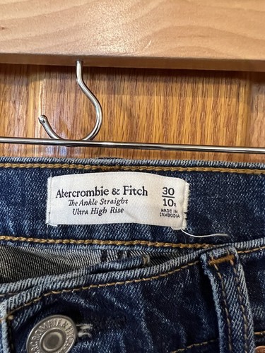 Pantalones de mezclilla CA47 Abercrombie & Fitch tiro ultra alto tobillo pierna recta para mujer 10/30 - Imagen 3 de 5