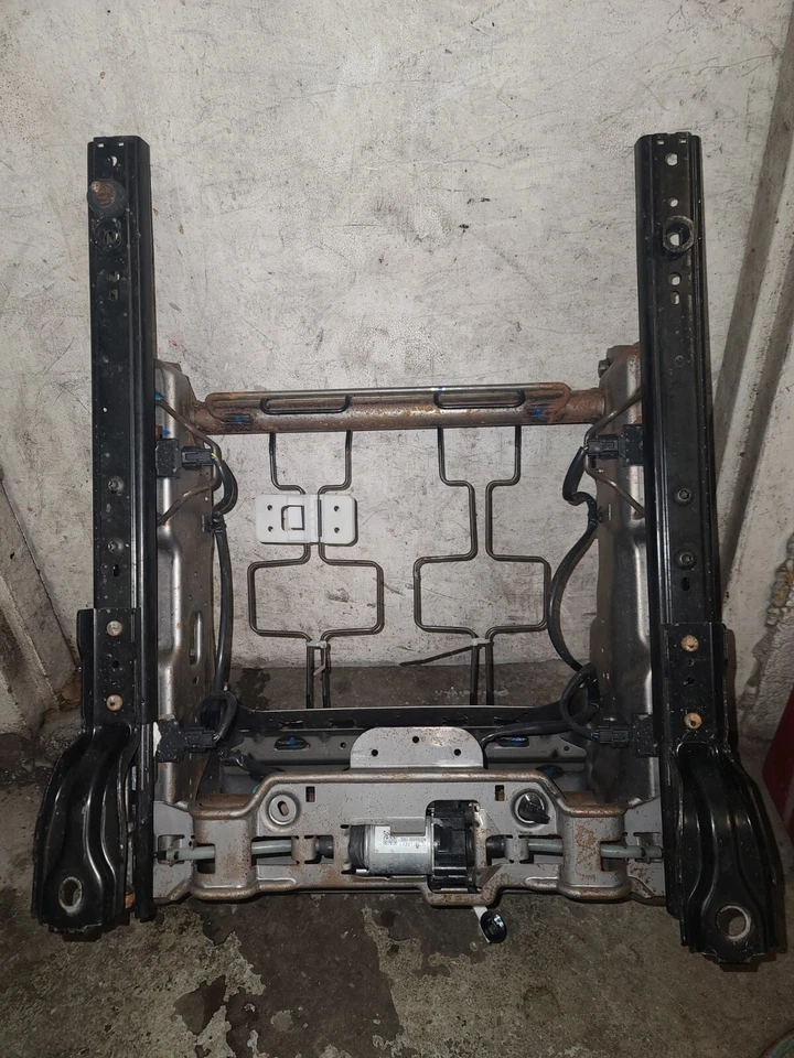 Nissan Quest 2011 marco de asiento lateral del pasajero delantero OEM Foto 3 de 4