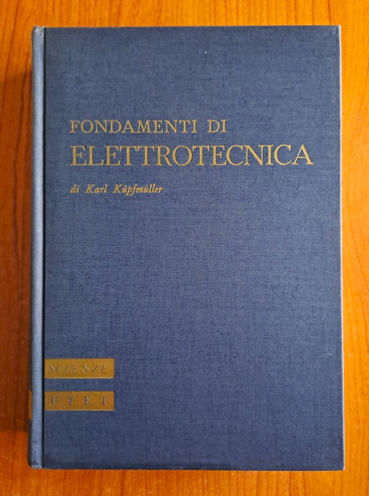 Foto 2 di 9