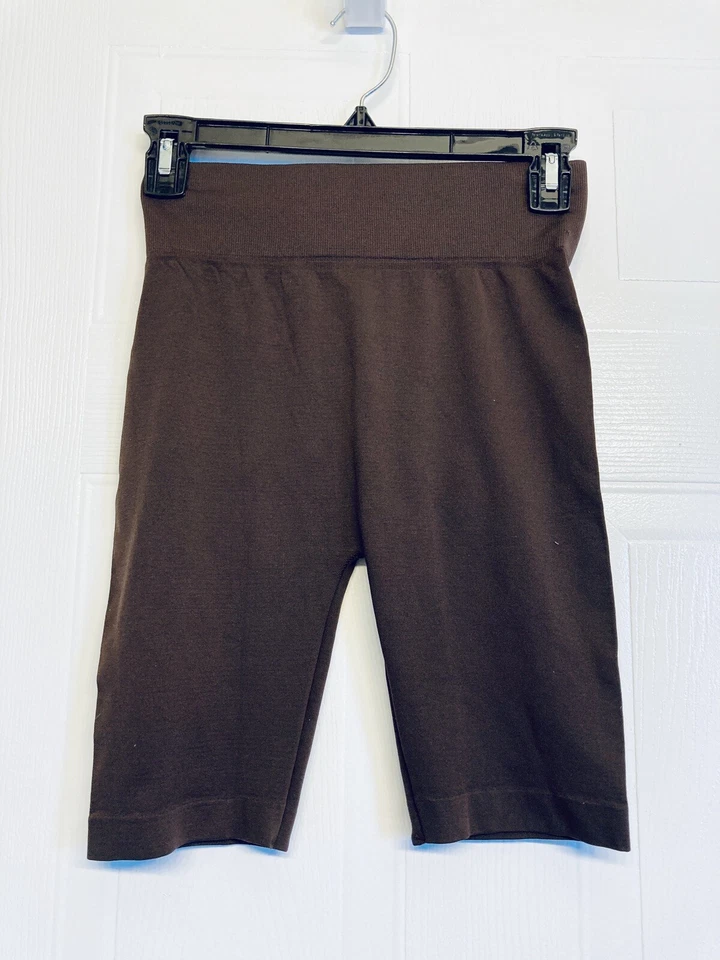 Leggings shorts motociclista YELETE tamanho único marrom elastano sólido sem costura - Imagem 2 de 4