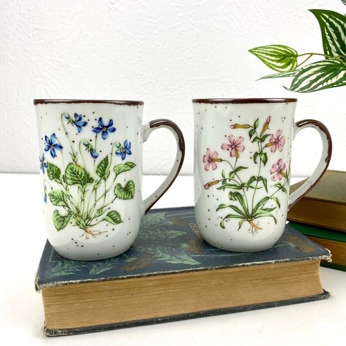 Vintage Set of 2, Wild Pink Coffee Tea Mugs Cups Flowers Speckles #101 Japan - Picture 9 of 9