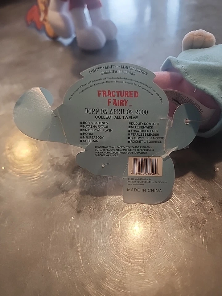 CVS - ROCKY y Bullwinkle y AMIGOS - CABALLO y peluche de hadas fracturadas Foto 4 de 4