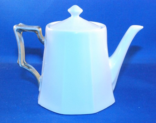 Vintage Bavaria Simple White Gold Trim on handle Teapot Germany Vintage Tea Pot - Picture 3 of 6