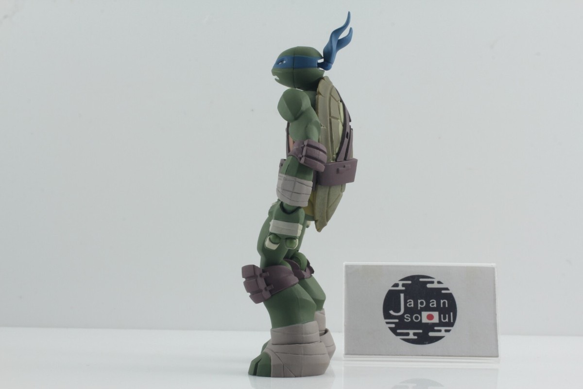レオ✵ Revoltech Mutant Ninja Turtles Leonardo Total Length of 130mm