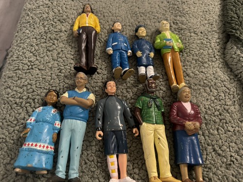 9 Lakeshore Hispanic Family Figures Block Play People Grandparents Parents Kids