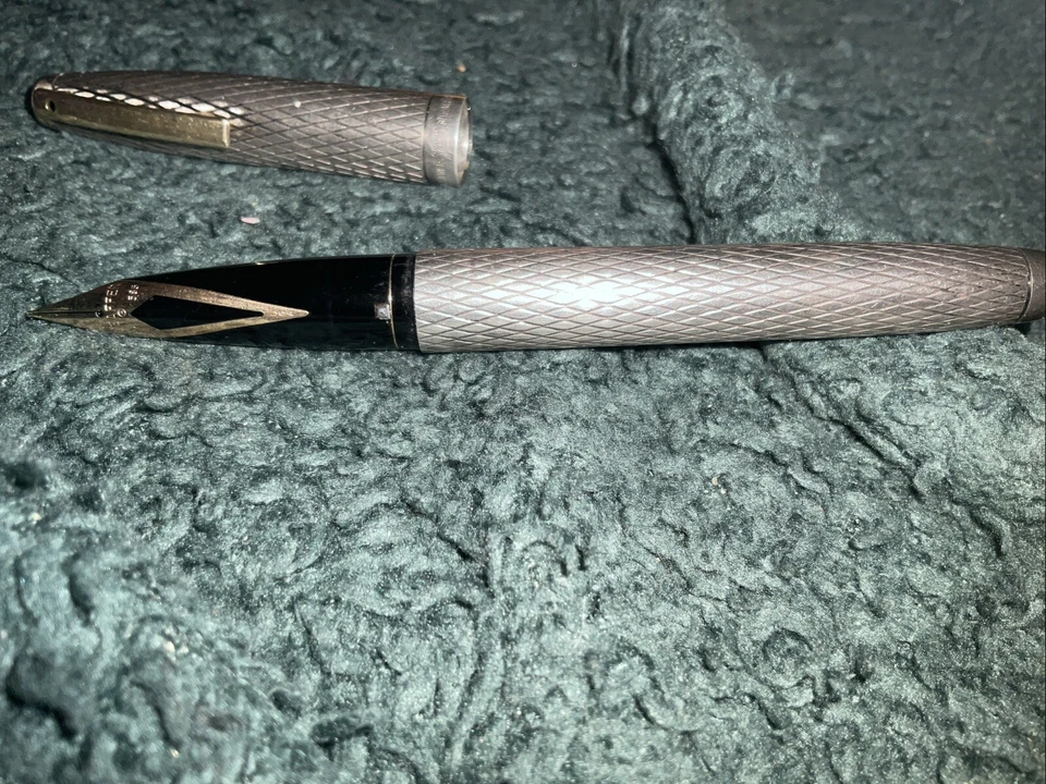 Antiguo bolígrafo de escritura de plata esterlina imperial Sheaffer vintage oro 14k plumín en caja Foto 3 de 3