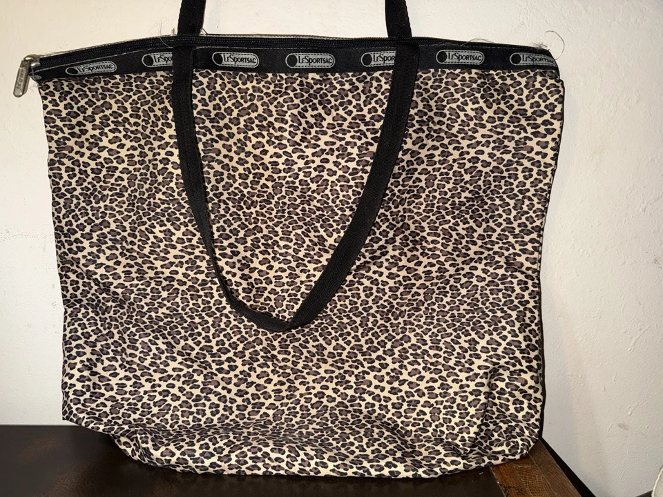 LeSportsac leopard print tote bag. Straps And Zipper. Made In Italy. 18”x14” - Image 2 of 4