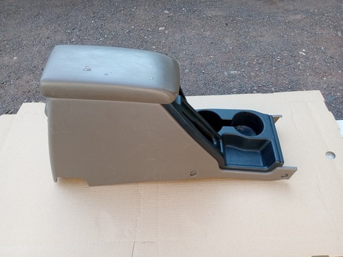 READ! 2000 Toyota 4Runner Center Console - Picture 14 of 14