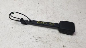 schiene gurtschloss v.l. VOLKSWAGEN TOURAN 5T1 2.0 TDI 5TA857755A mocep1529863