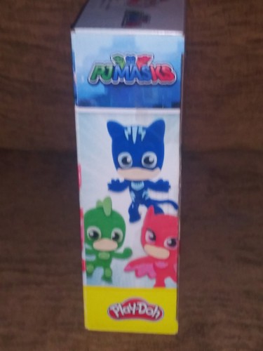 Play-Doh PJ Masks Hero Play Set Plus+ Another 7 Extra Tubs Of Play-Doh Included. - Picture 3 of 8