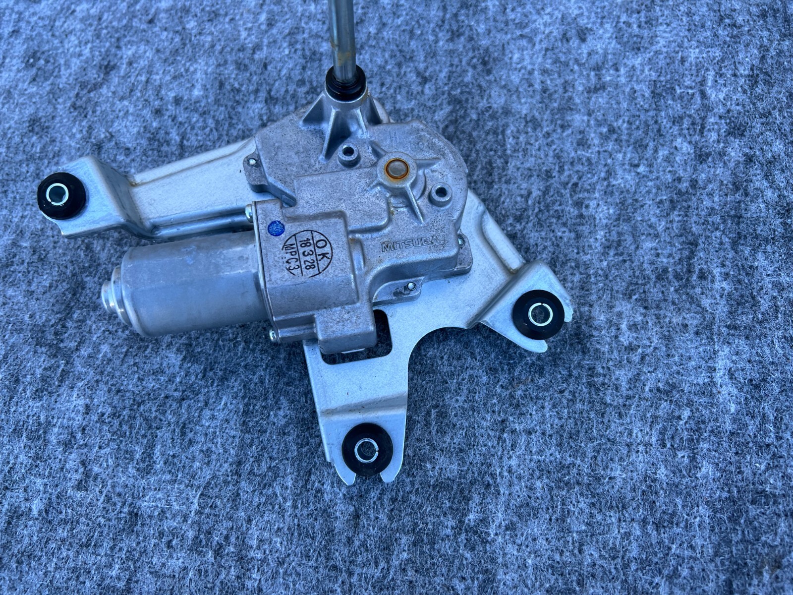 INFINITI QX50 20192023 OEM TRUNK LIFTGATE TAILGATE REAR WIPER MOTOR