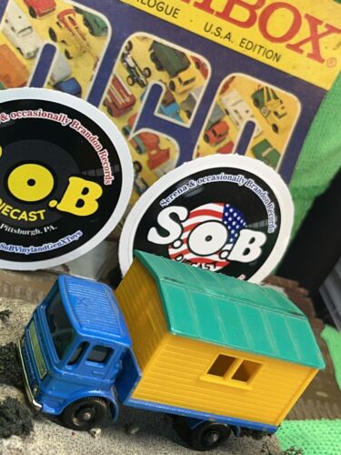 Lesney 1960s Site Hut Truck No 60 Blue Diecast w/ Yellow Hut 2 Pcs EX Condition - Picture 2 of 7