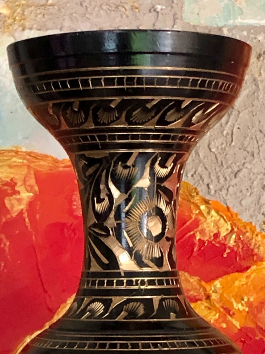 Grand Vase Indien En Laiton Gravé - Vintage - H32,7cm - Décoratif