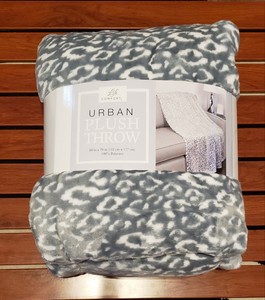Life Comfort Urban Plush Gray Animal Design Throw Blanket 60 X 70