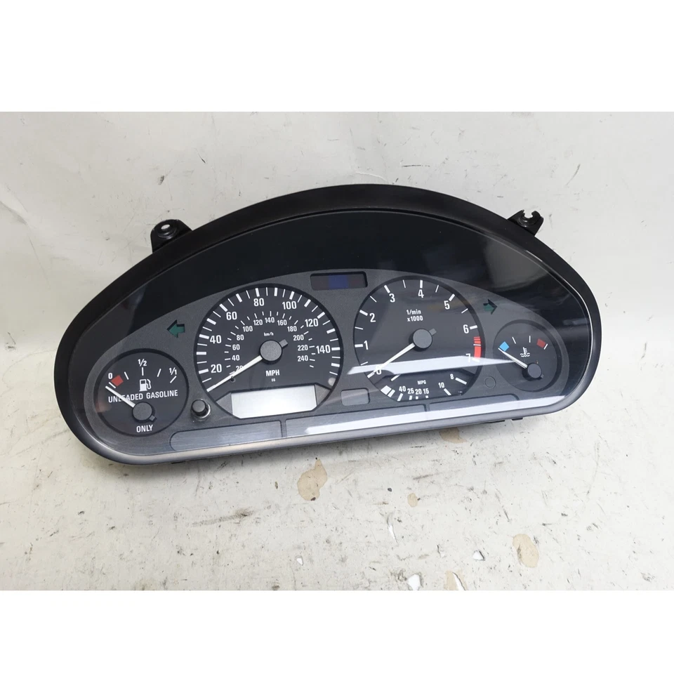 Damaged 1997-1999 BMW E36 3-Series Instrument Gauge Cluster Speedo Tach 368k OEM - Image 2 of 4