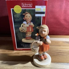 Schmid Designed by Berta Hummel “Sweetheart” Figurine Christmas Ornament 1984
