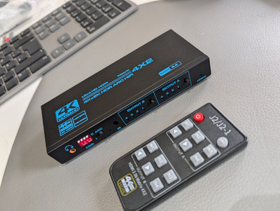 HDMI Matrix Switch 4x2 4K Ultra HD HDR ARC mit Fernbedienung Schwarz