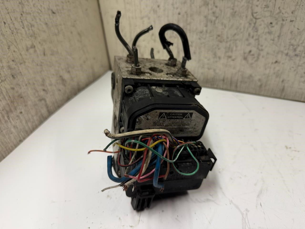 2001 CAMRY ABS Pump Anti Lock Brake Module - 44510-06041-A