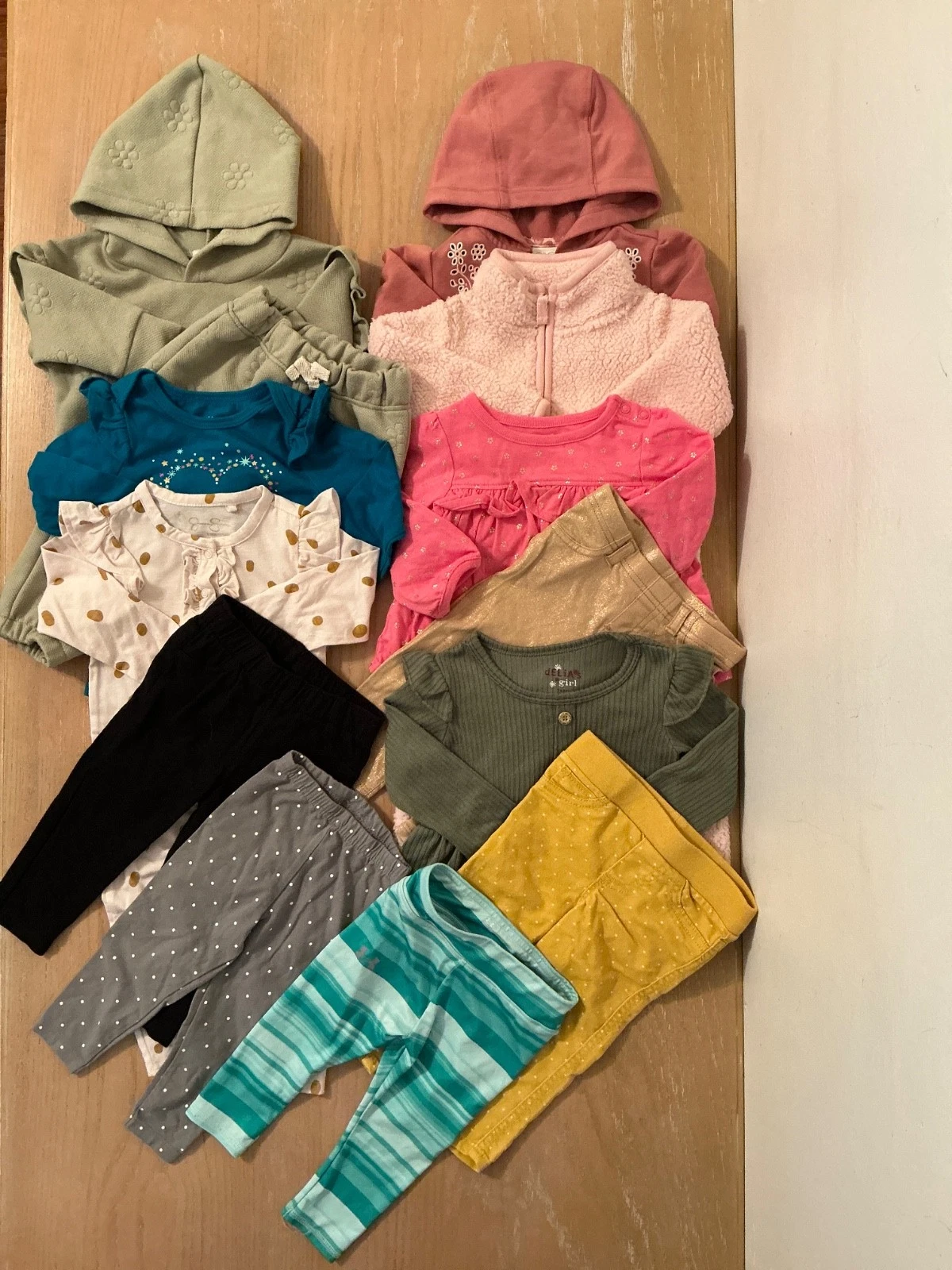 Cat & Jack, Carter's, Others Infant Girls Clothing Lot of 13 Size 12 Months