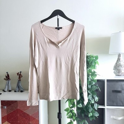 BCBGMAXAZRIA Women s Sweater M Blush Pink Long Sleeve Scoop Neck Knit