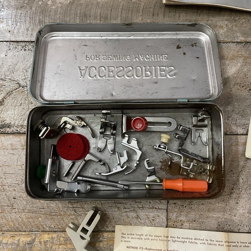 Vintage De Luxe Zig-Zag Sewing Machine Accessories & Attachments Ruffler Manual - Picture 3 of 5