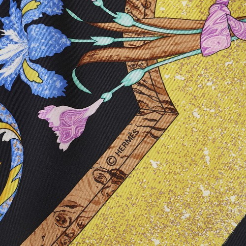 Écharpe vendu femme HERMES Calle 90 PIERRES dORIENT et d OCCIDENT 【Occasion】