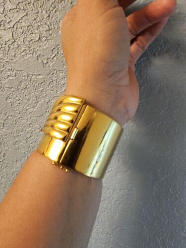Franklin Mint 22 Karat Gold Plated Egyptian Pyramid Watch- Working 7 Inches - Picture 3 of 14