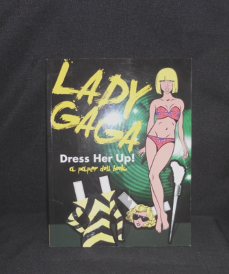 2011 LADY GAGA PAPER DOLL BOOK~DRESS HER UP! | eBay