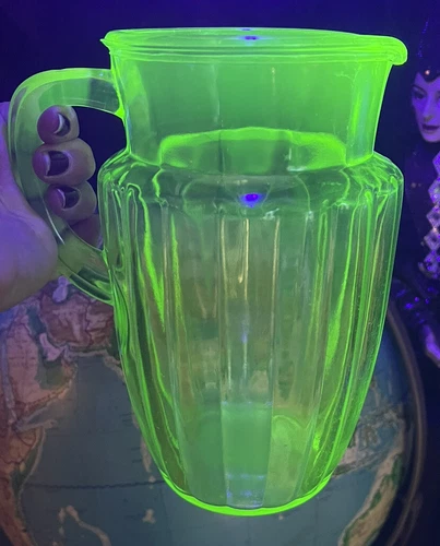Vintage Uranium Vaseline Green Depression Glass Ribbed Pitcher 8 1/4” tall